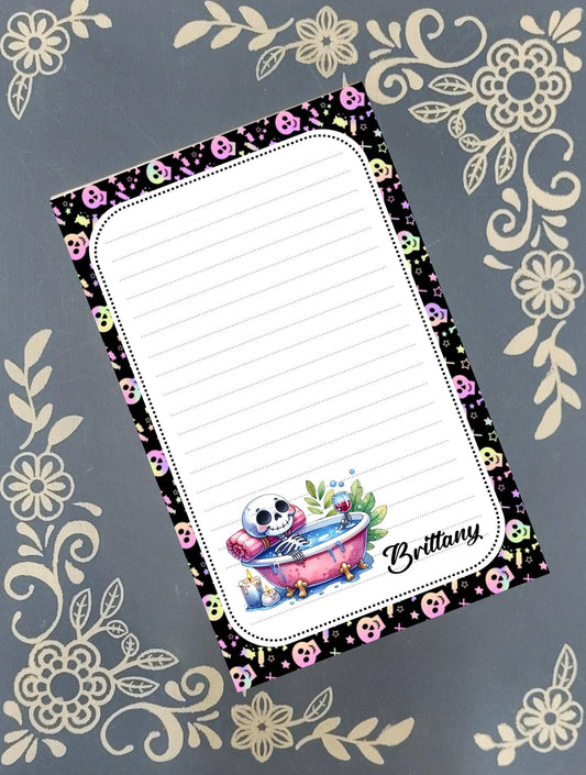 Notepad Skeleton Bath Wine Halloween Stationery: 40 pages