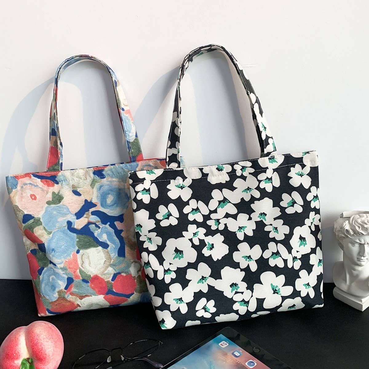CANVAS TOTE BAGS WITH FRESH FLORAL PLAID_CWAB2047: Purple / (OS) 2