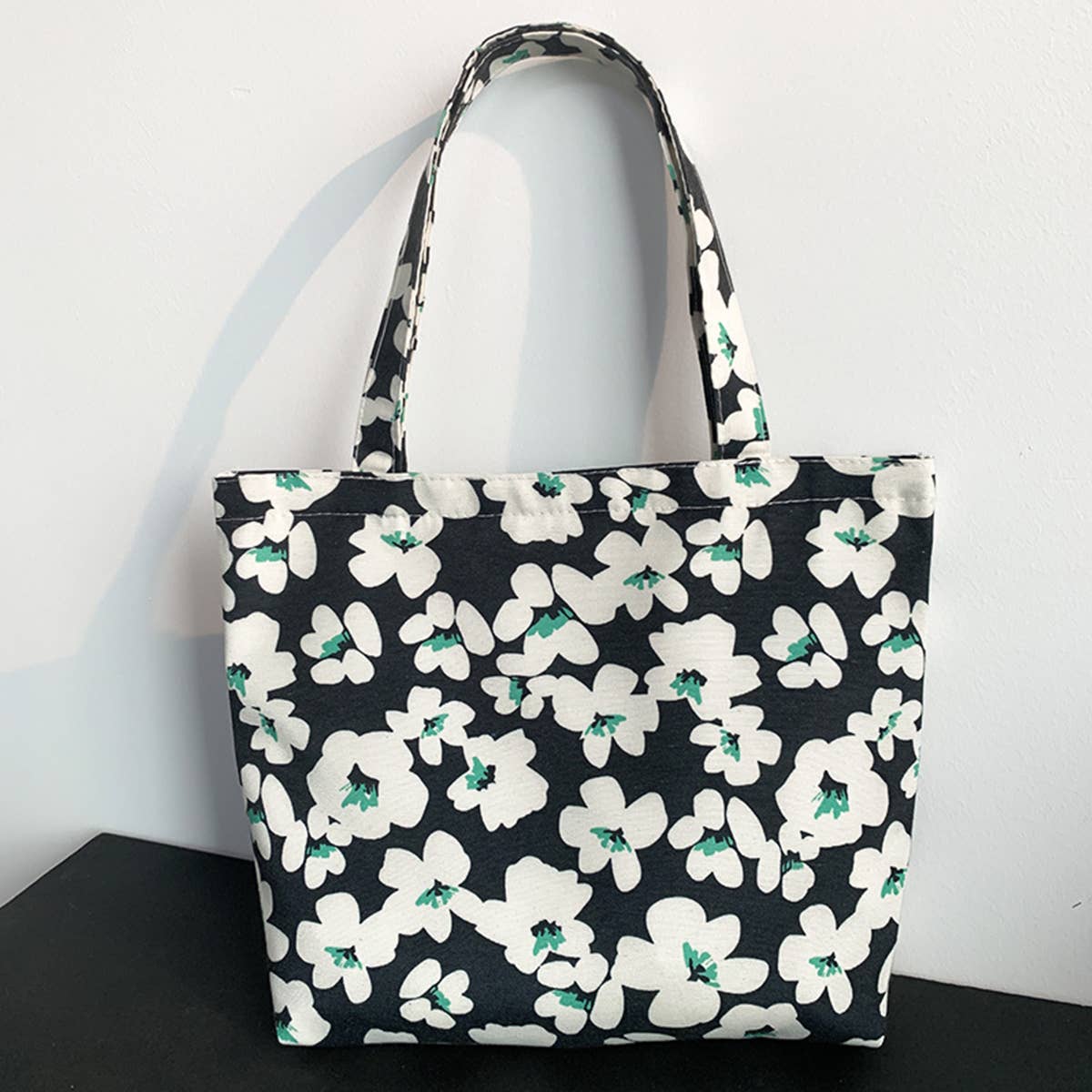 CANVAS TOTE BAGS WITH FRESH FLORAL PLAID_CWAB2047: Purple / (OS) 2